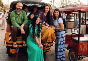 Намасте, Индия