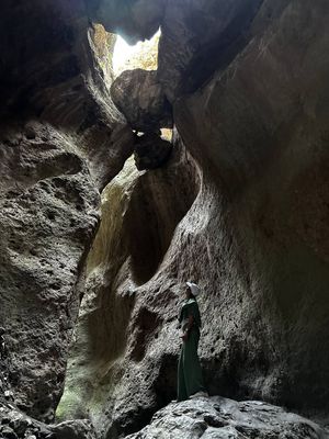 Карадахская теснина, башни села Гоор и знаменитый