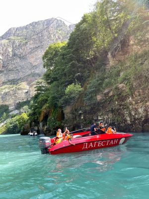 Сулакский каньон, Водохранилища, Бархан Сарыкум