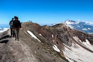 Восхождение на вулкан Горелый