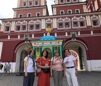 Дорога в Лавру. День 1: пешая прогулка от Кремля до Ботанического сада