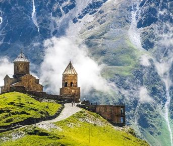 С видом на Казбек! 7 топовых локаций Грузии в одном туре!