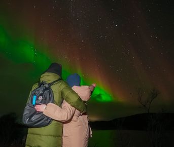 Выходные под сиянием - тур в Териберку, сияние и саамская деревня, 3 дня