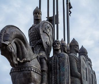 Хоровод под Новый год! Великий Новгород и Псков