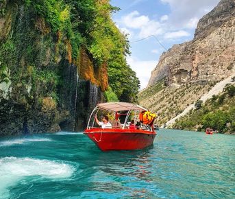 Сулакский каньон с катанием на катере