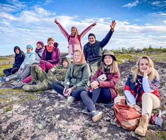 Тиндер-смена на Русском Кузове: 50% мужчин, 50% женщин, 100% живого общения