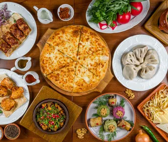 Грузия на всю катушку: от Казбека до Черного моря