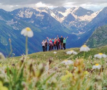 Голубое ожерелье Архыза. Треккинг без рюкзаков