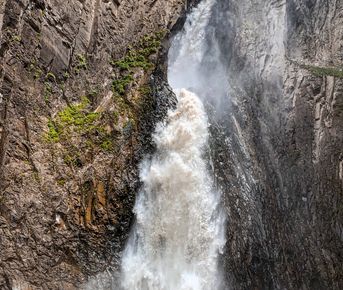 Джип-тур в мини-группе на Джилы-Су:  водопады и одна из самых красивых дорог России