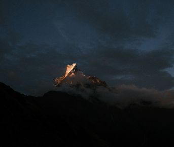 Mardi Himal - короткий трек в Гималаях к подножью Мачапучаре