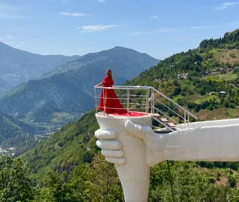 Солнечные истории в Грузии  легкий тур от Тбилиси до Батуми