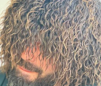 Дербент, табасаранские ковры и Каспийский монстр