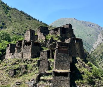 Хевсурети: крепости-села и величественные горы (Из Тбильси )