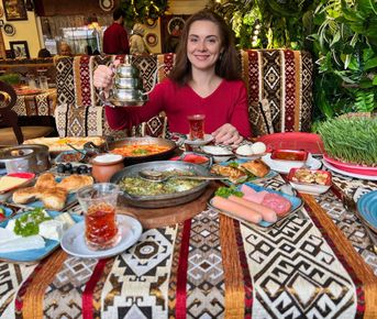 Азербайджан  Восточная сказка и вино