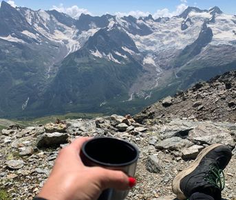 Домбай на ладони.