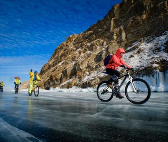 Зимний Байкал на велосипедах. Путешествие по льду Малого Моря