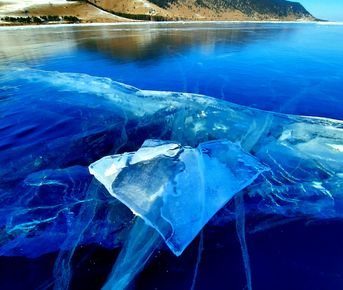 Байкал. Чистый лед. Аршан