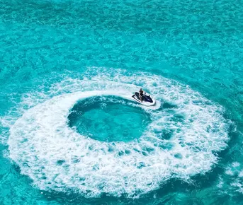 Молодёжные туры на Мальдивы. Всё включено в компании своих