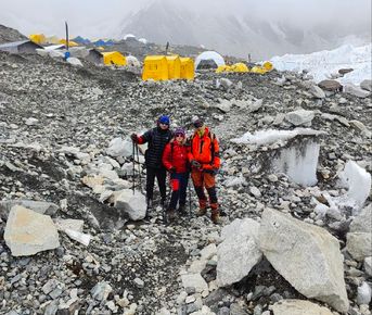 Треккинг к Базовому лагерю Эвереста.  Восхождение на Кала Паттар