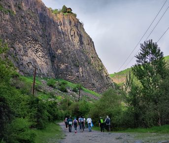 Хайкинг в ущелье реки Азат & Симфония камней