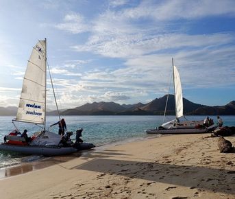 Филиппины. Морской поход вокруг острова Бусуанга.