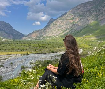 Северная Осетия. Даты на Нг. На джипах, мини группа, отель с бассейном в горах