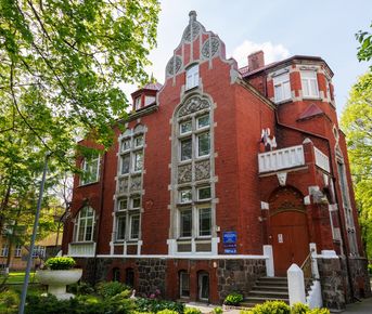 Экскурсия по району Амалиенау и острову Канта