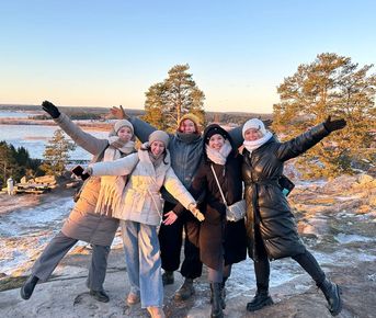 Новый год в Карелии: водопады, олени, ретропоезд!