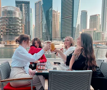 8 марта в Оаэ - твой идеальный girls trip