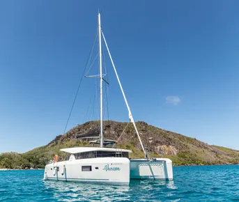 Wellness-тур на яхте по Сейшельским островам