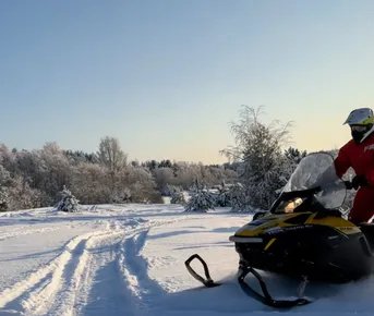 Снегоходное приключение в Карелии