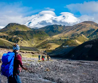 Восхождение на Эльбрус с севера: честный путь без канаток и ратраков