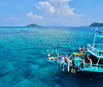 Приключения на Филиппинах: рейд по островам, джунгли и подводный мир