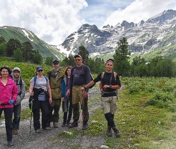 Рододендроны Архыза. Поход с Комфортом