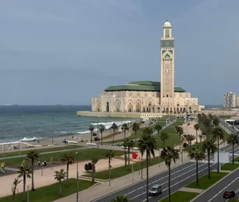 Знакомство с легендарной Касабланкой