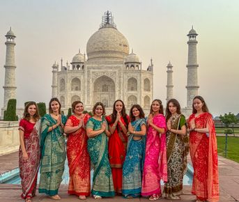 Девичник в Индии. Красочный Раджастан и величественный Тадж Махал.