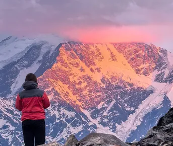 Тур-перезагрузка у подножия Эльбруса: комфортный треккинг без подготовки!