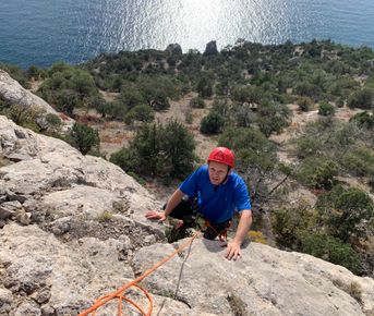 Крым. Скалы. Море.