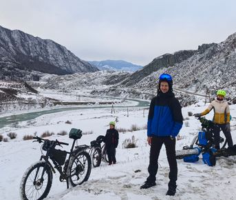 Велотур Зимний Горный Алтай. Чемальский тракт вдоль Катуни