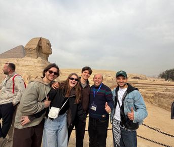 Сокровища Фараонов: От Великих Пирамид до Большого Музея