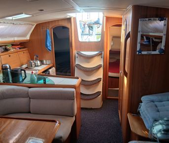 Откройте Волгоградское море на шикарной яхте Jeanneau 40.