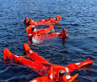 В Мурманске весна: Териберка - край земли