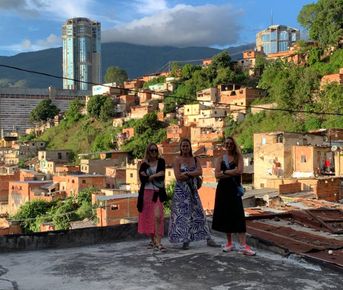 Каракас - небоскребы и трущобы