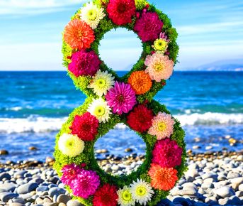 8 марта в Сочи/Абхазии!