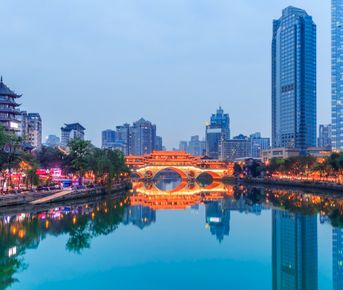 Путешествие по Восточному Китаю: Шанхай, древние деревни, водопады и горы Хуаншань