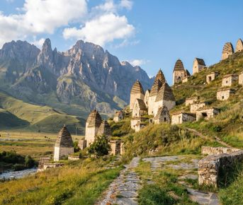 Северная Осетия за 5 дней: от величественных гор до древнего наследия