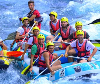 Панорамы Тазы Каньона и горный рафтинг