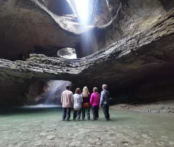Аул призрак Гамсутль и Салтинский подземный водопад. Все включено.