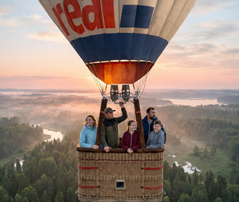 Семьей в Карелию. Комфорт тур: Воздушный шар, Кижи, Ретропоезд, Рускеала, Шхеры