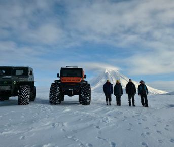 Вездеход-тур к каньону Опасный и к Малой долине гейзеров
